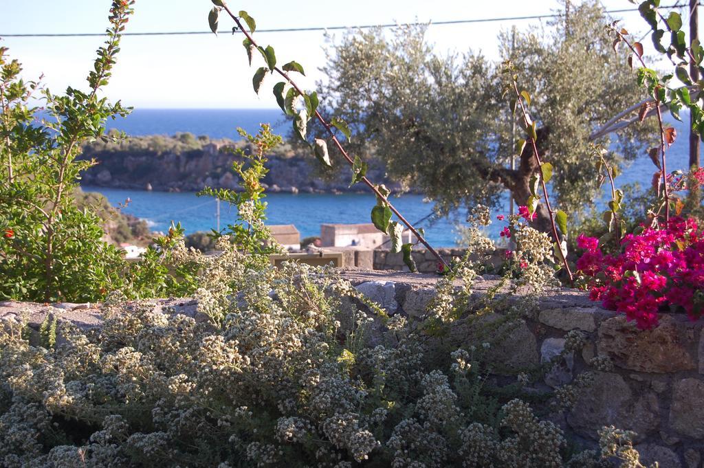 Meropi Villas Kardamyli Exterior photo