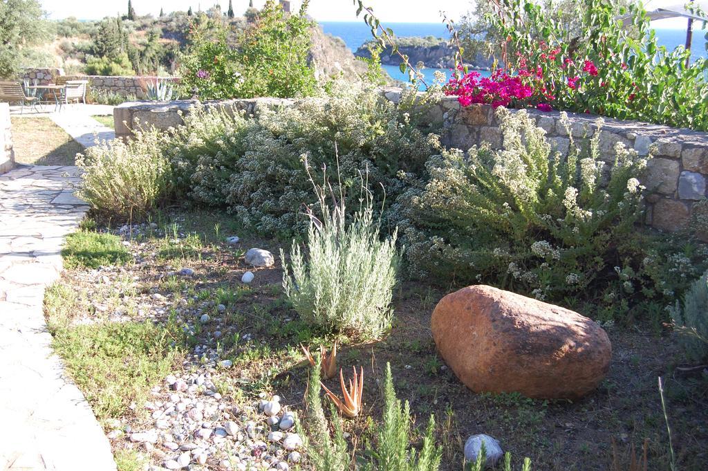 Meropi Villas Kardamyli Exterior photo